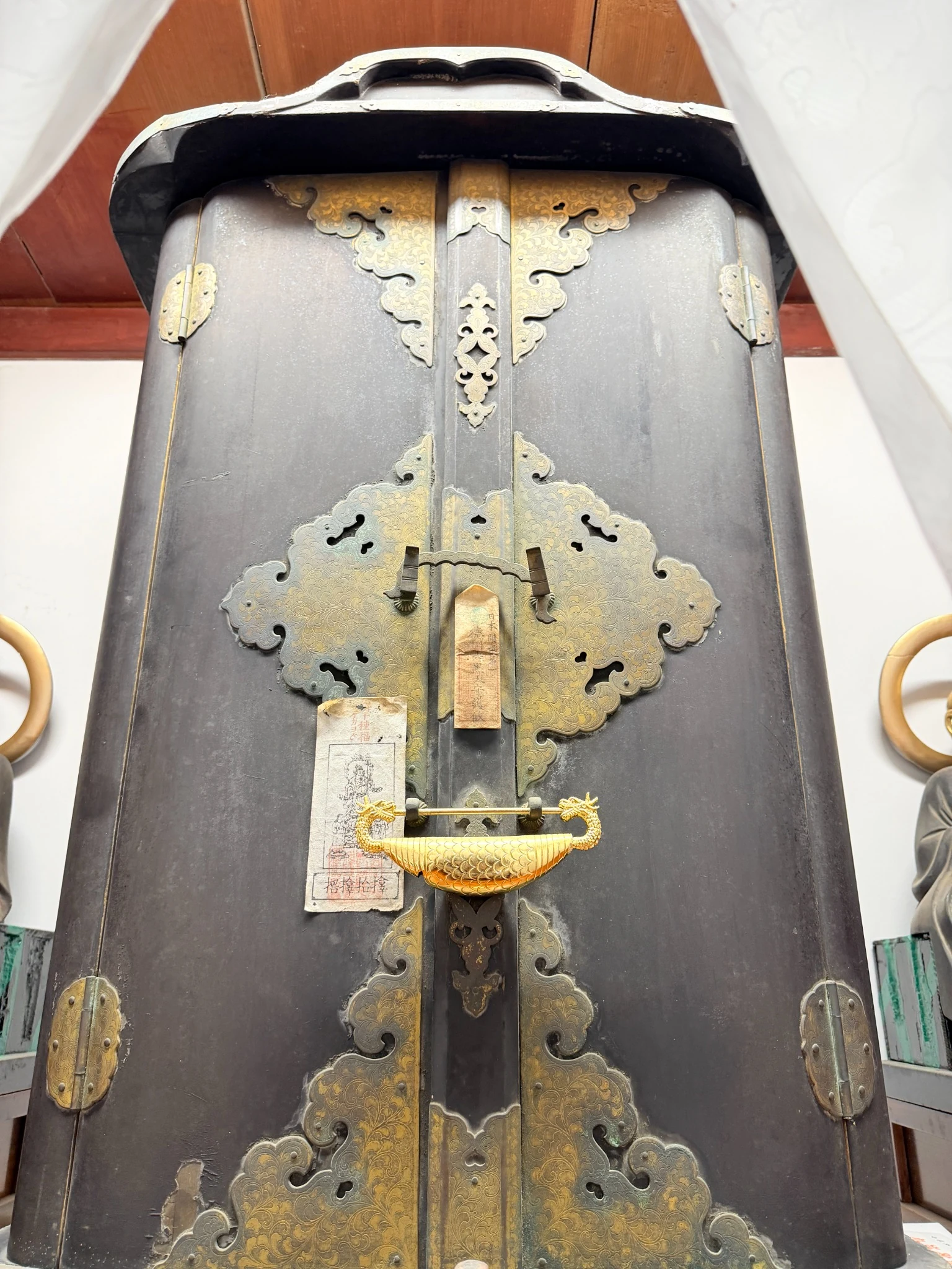 秘仏御本尊御開帳特別拝観・本堂内の雰囲気写真